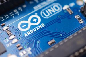 Arduino Day: Newton Paiva e Facens promovem experiência virtual de labirinto 3D