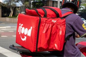iFood lança moto elétrica para entregadores por R$ 10 mil