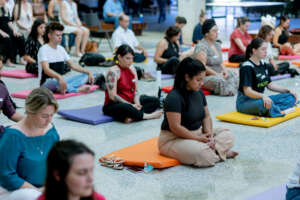 Festival de Bem-Estar, Arte e Sustentabilidade reúne oficinas culturais, cinema e exposições artísticas no Hearth Summit SP