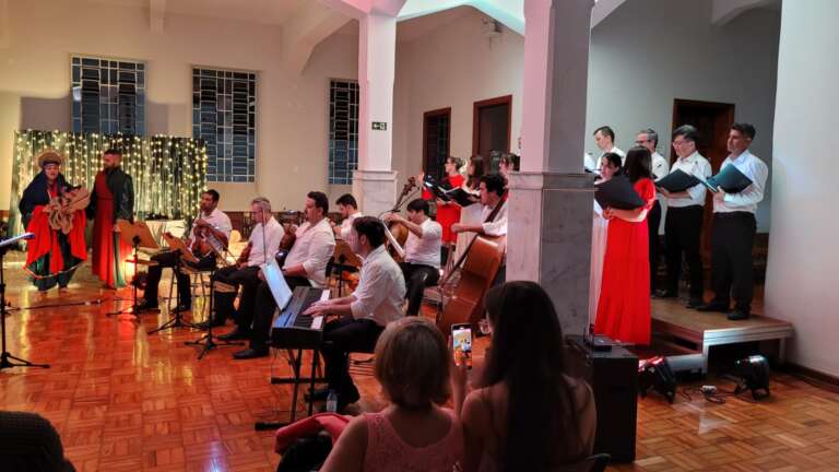 Cantata de Natal reúne coral, orquestra de câmara e presépio vivo