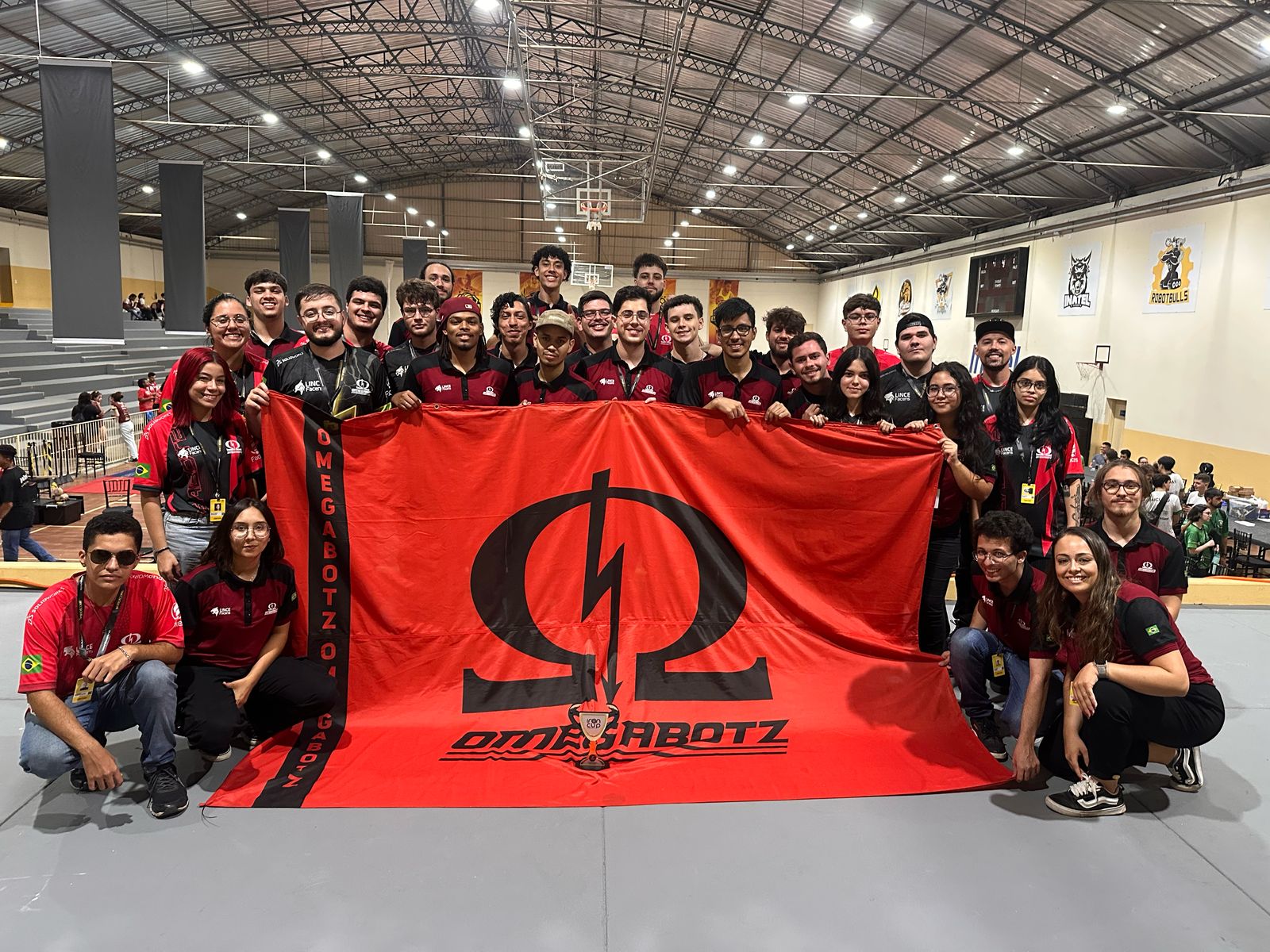 Omegabotz se destaca na IRONCup 2025 com pódio na categoria Micro