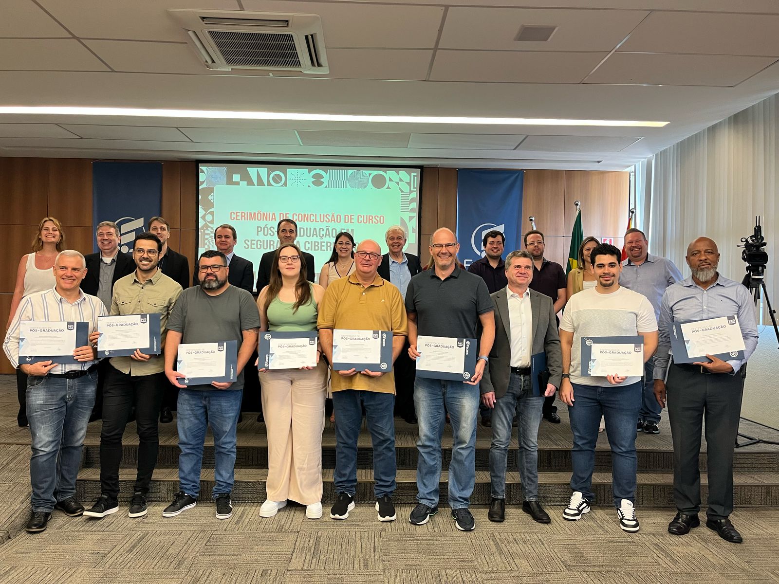 Veja como foi a Cerimônia de conclusão do curso de pós-graduação em especialização em Segurança Cibernética Facens e Lenovo
