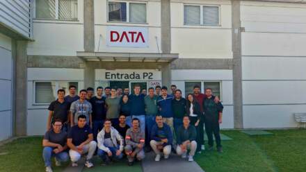 Estudantes de Engenharia Elétrica Facens realizam visita técnica à Data Engenharia em Sorocaba