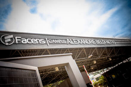 Facens recebe selo de destaque do ano pelo alto índice de empregabilidade de seus estudantes