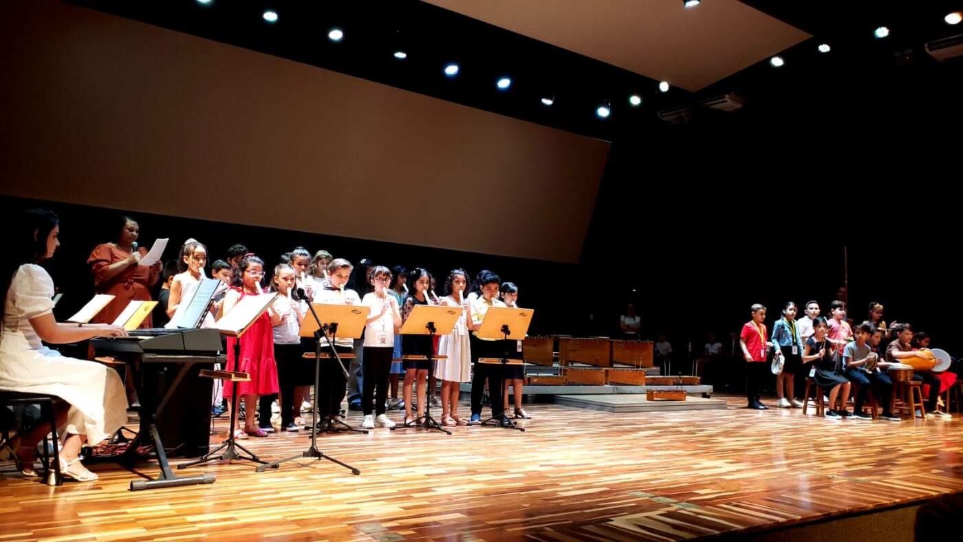 Crianças sobem ao palco da Sala Fundec em três noites de audições