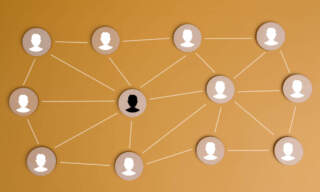 Psicóloga dá cinco dicas para lidar com a angústia e o excesso de redes sociais no fim de ano