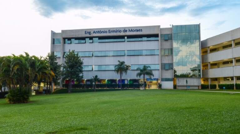 Como a UniFacens forma líderes há 50 anos? 