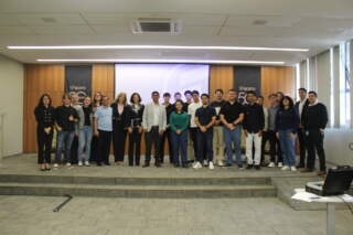 UniFacens recebe visita de representante global da Qualcomm