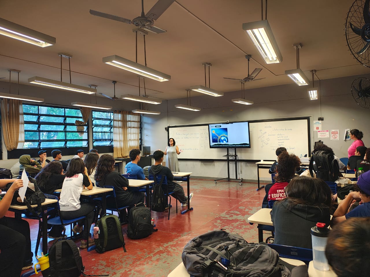 Educação e sustentabilidade: UniFacens participa da Semana Paulo Freire com atividades na Etec Fernando Prestes