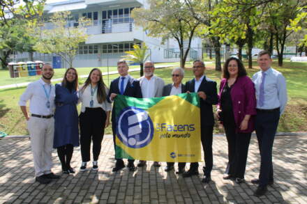 UniFacens recebe delegação da University of Wolverhampton para fortalecer parcerias internacionais