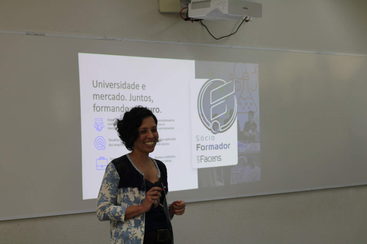 Empresas da região se reúnem para mais um encontro do programa Sócio-Formador na UniFacens
